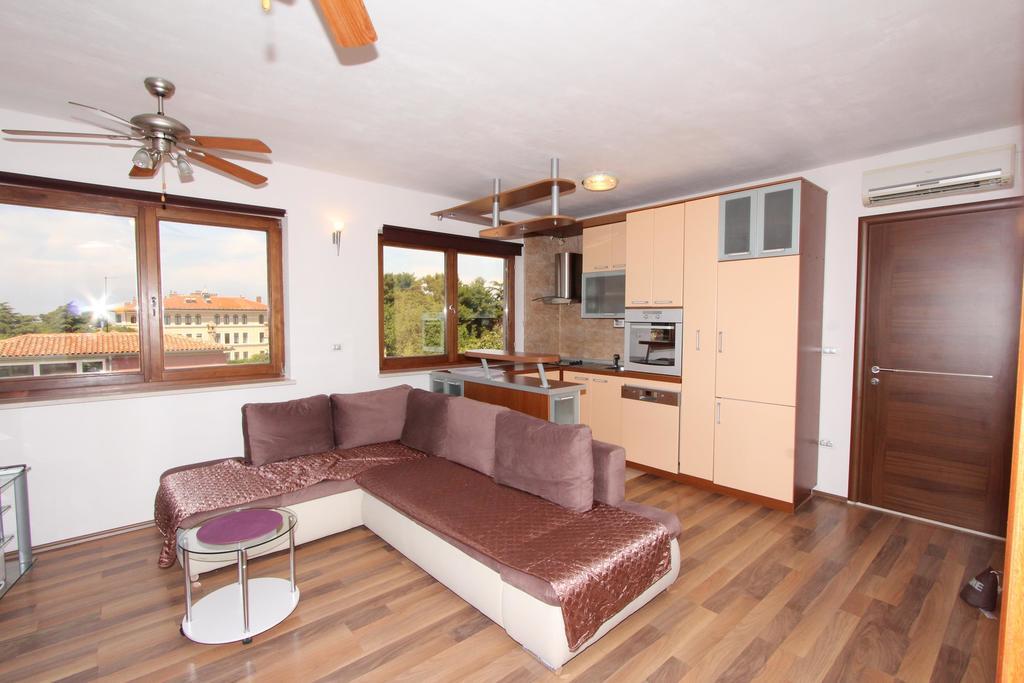 Apartments Horizont Rovinj Exterior photo
